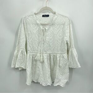 Zenara Women's White eyelet top bell sleeve embroidered - white, M